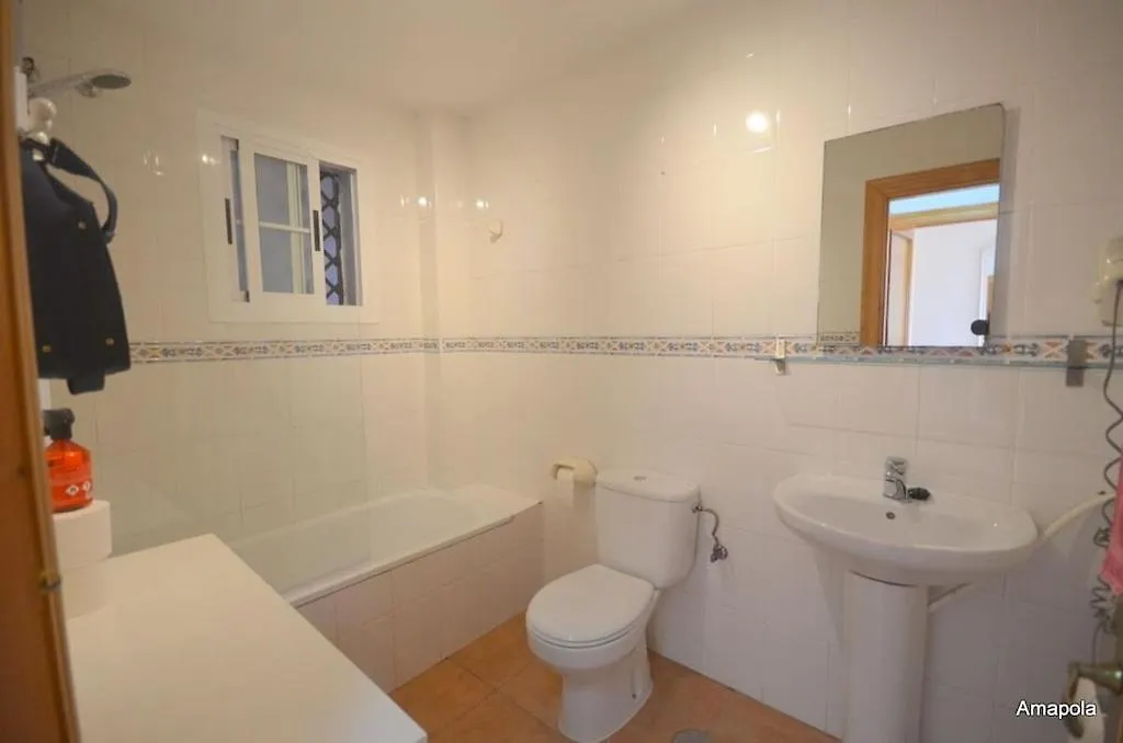 La Amapola, A Little Oasis With Sea View, 200 Meters From The Beach. Nerja